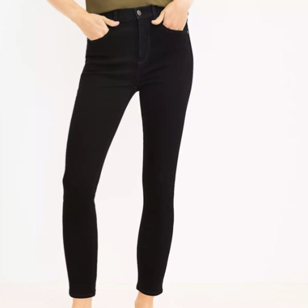 Loft Women's Petite Modern Skinny Black Jeans Size 28P/6